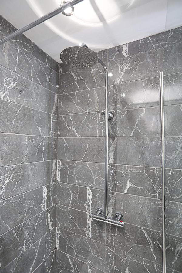No1 Luxury Service Apartments Belfast Bagian luar foto