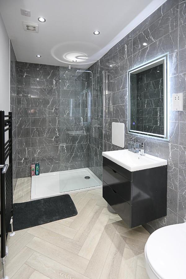 No1 Luxury Service Apartments Belfast Bagian luar foto